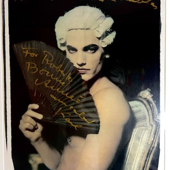 Meet your Posher, Roberto - Picture 1 of 1